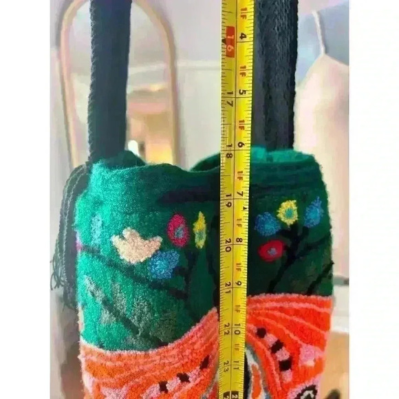 Handmade Needle Punch Drawstring Bucket Bag - Picture 4 of 10